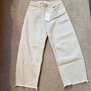 Vero Moda Women's Beige Cropped Jeans